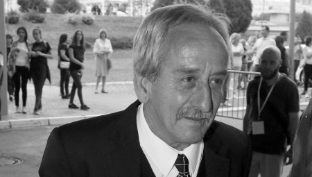 Na umrlici se kao ožalošćeni navode samo dva imena