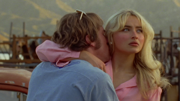 Printscreen/Youtube/Sabrina Carpenter