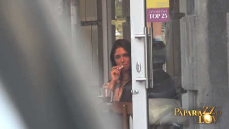 Nakon što je neko vreme provela u teretani, Đina je otišla do jednog tržnog centra