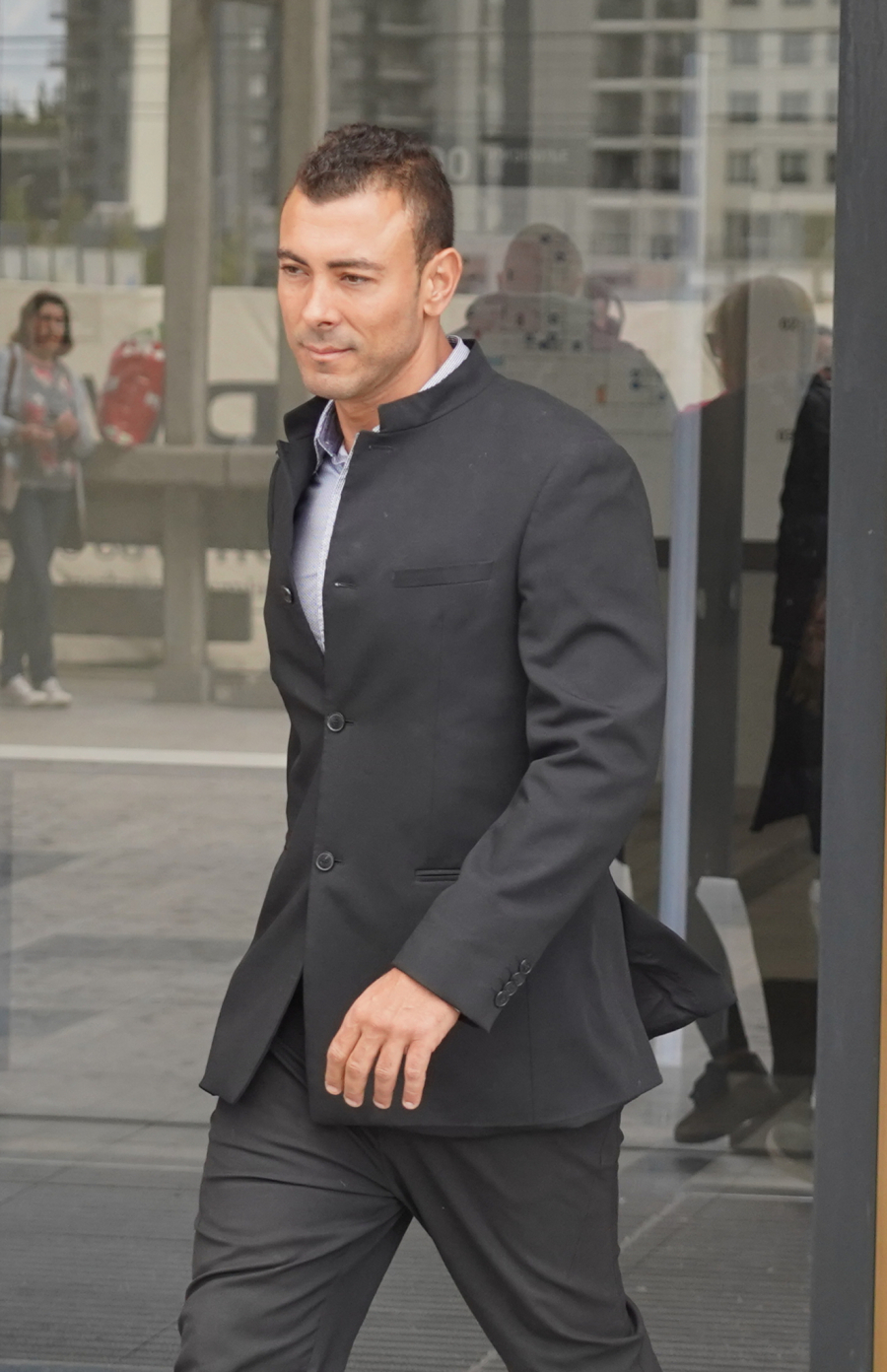 "ČULI SMO BUKU, DOLAZILA JE I HITNA POMOĆ" Stanari zgrade u kojoj je Uroš Ćertić isekao čoveka van sebe nakon incidenta