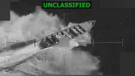 Najmanje troje ljudi ubijeno je u novom napadu američke vojske na plovilo kojim se navodno prevozi droga u istočnom Pacifičkom okeanu