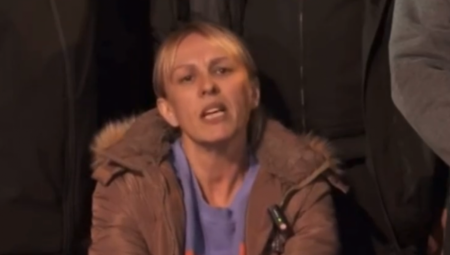 Dijana Hrka, majka nastradalog Stefana Hrke, nakon višednevnog štrajka glađu, 17. novembra obavestila je javnost da prekida s njim