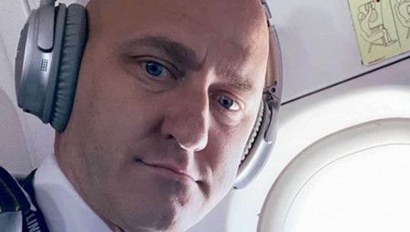 Pilot koji nije bio na dužnosti i pokušao da isključi motore aviona usred leta iz Vašingtona ka San Francisku neće više služiti kaznu u zatvoru, presudio je američki savezni sudija