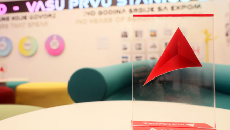 ALTA banka je ponovo potvrdila svoju misiju – banka koja ne stoji sa strane, već pokreće promene, kao kompanija koja primenjuje principe ravnopravnosti i aktivno podržava žene na putu uspeha. Dr Una Sikimić, predsednica Izvršnog odbora ALTA banke, govorila je o značaju osnaživanja žena u biznisu.