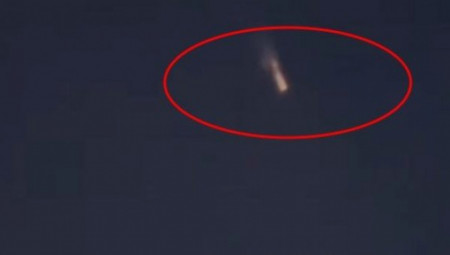 Sinoćnje nebo iznad Hrvatske privuklo je veliku pažnju nakon što je iznad Splita primećen nepoznati leteći objekat.