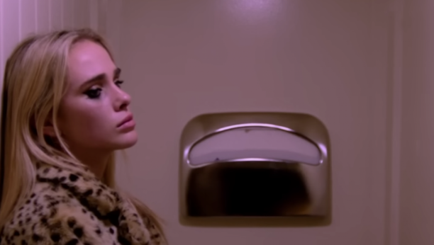 Printscreen/Youtube/Olivia O'Brien