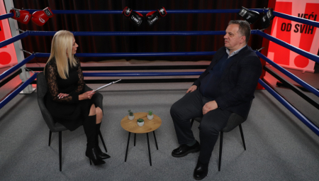 Studentska lista je kombinacija mladalačke energije, entuzijazma, idealizma i lovaca na vlast, ocenio je Dejan Vuk Stanković, ministar prosvete