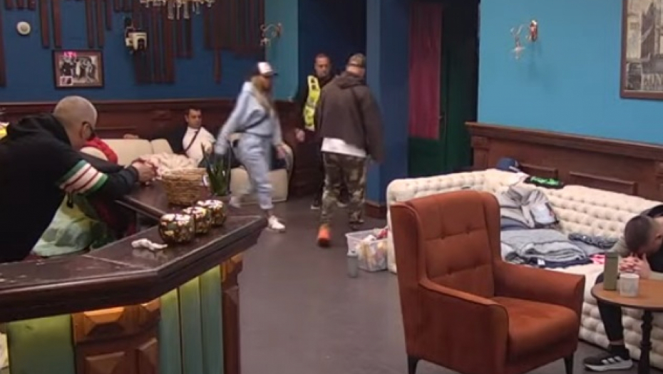 Aneli Ahmić i Luka Vujović svađa