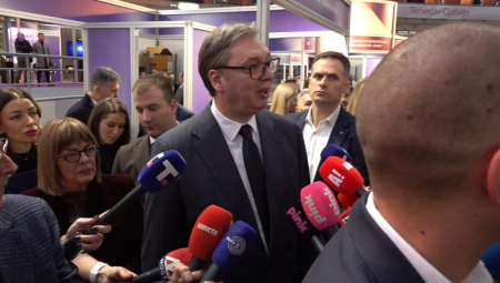 Predsednik Srbije Aleksandar Vučić istakao je odgovarajući na pitanje Alo! da je Četvrti međunarodni sajam vina, hrane, rakije i turizma velika škola za Expo koji će se održati 2027. u Srbiji