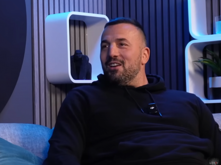 "LEPI MIĆA U SPOLJNOM SVETU ŽIVI KAO PACOV" Vladimir Tomović opleo po rijaliti veteranu, izrekao niz žestokih uvreda!