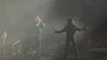 Najveće iznenađenje je usledilo u momentu kada se ona popela na binu.