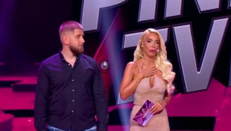 Kajanija je, izvodio , numere "Živote, ženo bez morala" i "Ja sam tvoj i kada spavam sa njom"