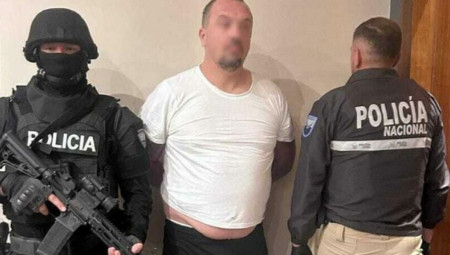 Supružnici su milione dolara zarađene trgovinom narkoticima iz Evrope prebacivali u Ekvador preko fiktivnih firmi. Novac su ulagali u tešku mehanizaciju i posede, pokušavajući da zametnu trag ilegalnim prihodima.