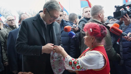 Predsednik Republike Srbije Aleksandar Vučić je u obilasku opštine Sečanj