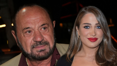 Kao specijalnog gosta pevač je pozvao Jokićevu, sa kojom ima i duetsku pesmu, međutim u poslednjem trenutku se predomislio i povukao poziv