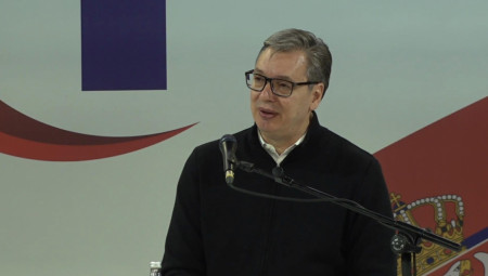 Predsednik Srbije, Aleksandar Vučić, obraćajući se na predizbornom skupu za lokalne izbore u Mionici govorio je i o praznim obećanjima prethodnih vlasti