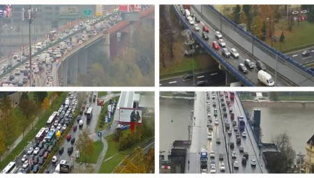 Kiša i sneg padaju ovog jutra u Beogradu, zbog čega je saobraćaj dodatno usporen