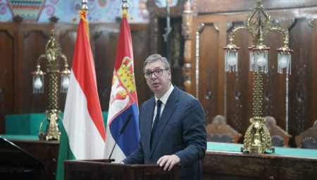 Vučić in Orban po prejemu nagrade obiskala burek, Mesarović jima čestitala