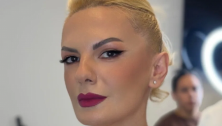 Pevačica Jelena Kažanegra preživela horor!