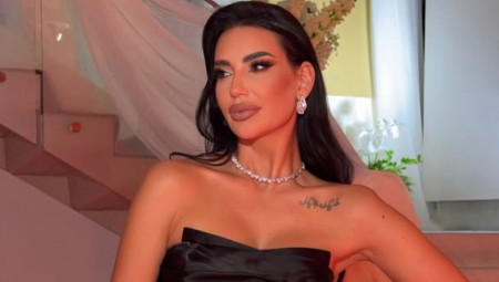 Dekolte i tetovaža izazvali lavinu komentara