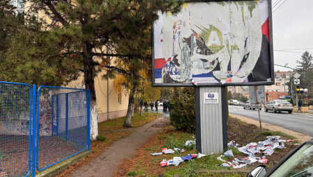 Blokaderi nastavljaju sa pritiskom i pretnjama, kako prema članovima biračkog odbora, tako i prema glasačima