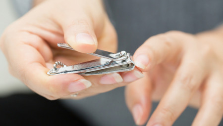 Rupica na grickalici za nokte ima veoma korisnu funkciju.