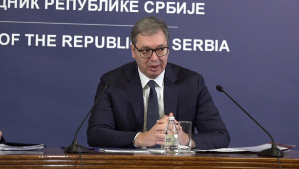 Predsednik Vučić sa timovima za energetsku stabilnost i bezbednost