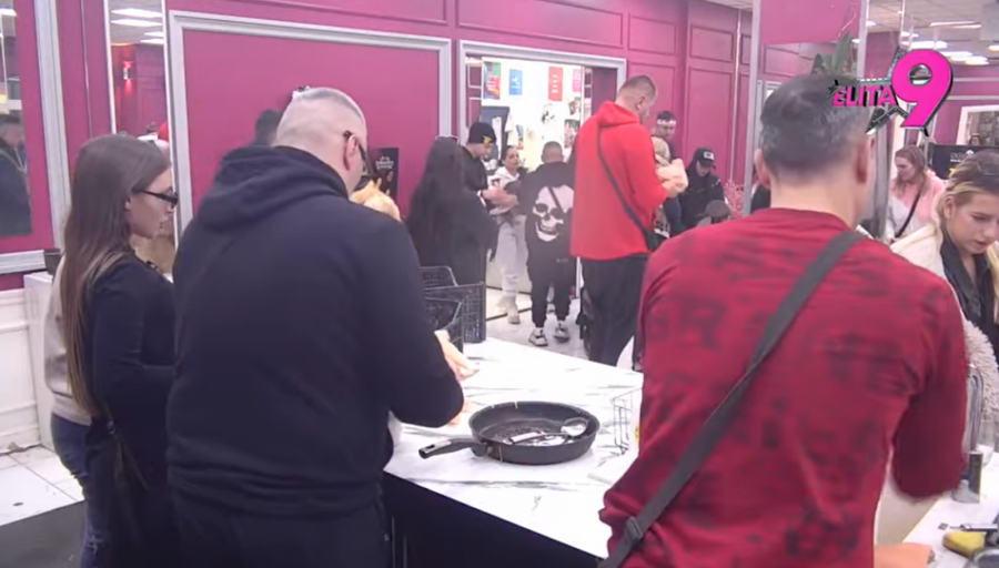 RAT ZA NAGRADU! Elita pretvoreno u bojno polje, učesnici grabe hranu kao da je poslednji dan, gledaoci zgroženi (FOTO)