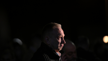 Politički penzioner Boško Obradovićna društvenoj mreži "Iks" napisao jedan tvit kojim je potkačio svoje saborace, a po svemu sudeći, gubitnika na lokalnim izborima - Dragana Đilasa