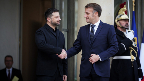 Emanuel Makron i Volodimir Zelenski