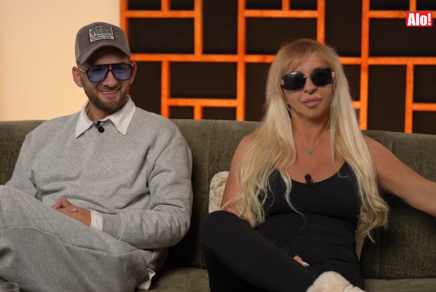 "VOLIM BOGA, PA TEK SINOVE, OSTROGA MI" Savo Perović i majka Blondi ušli u raspravu: "Ima biznis, a dinar mi nije dala za karijeru" (VIDEO)