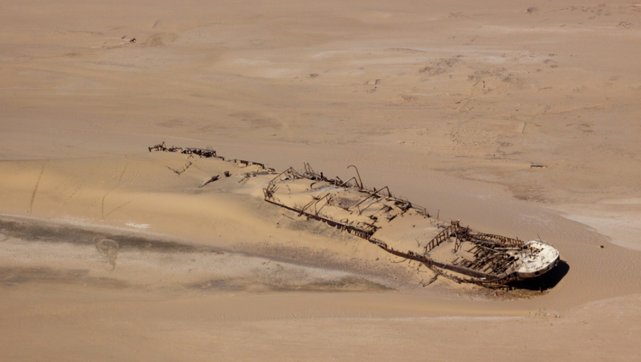 shipwreck desert