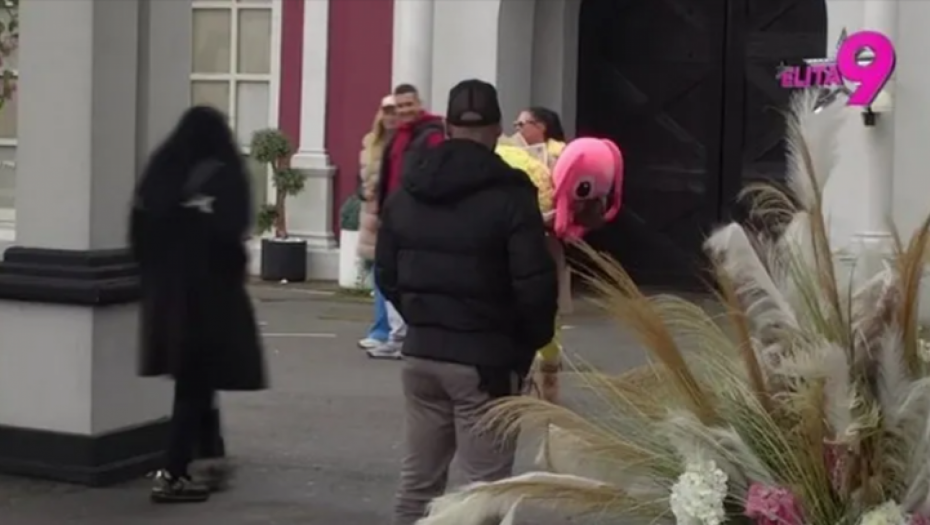 Maju Marinković dočekali cimeri 