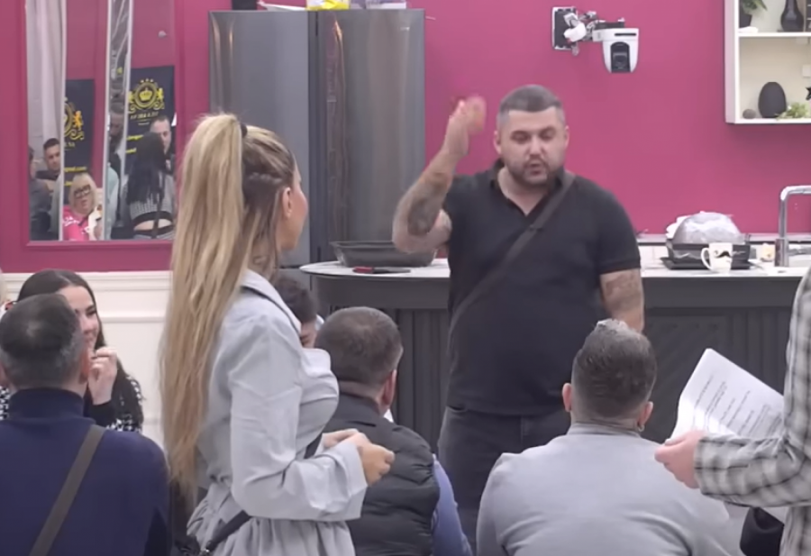 BRUTALNO PRETUČENA SESTRA ASMINA DURDŽIĆA! Drama u njegovom domu, procurile stravične fotke!
