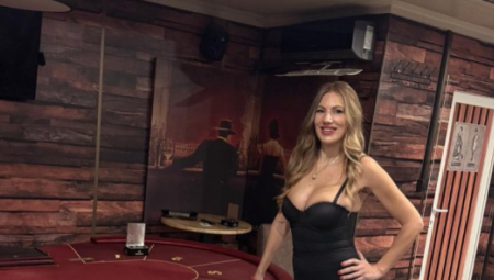 Sada zarađuje na sajtu za odrasle