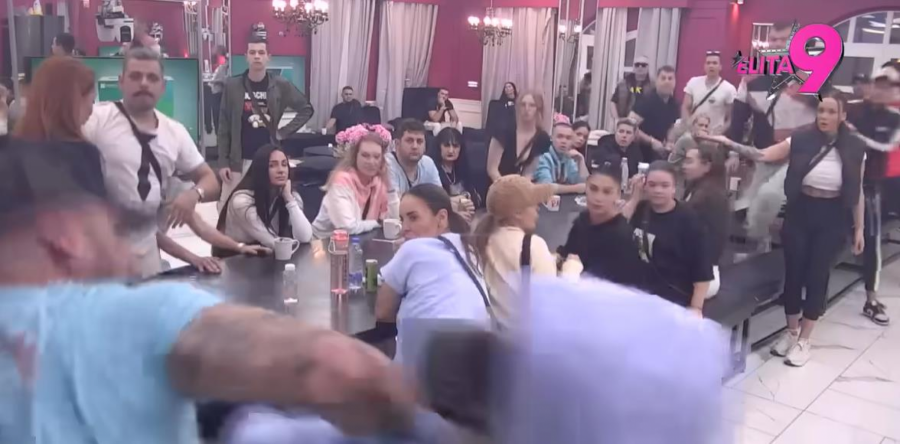 ANELI AHMIĆ NAPUŠTA ELITU Procurili šokantni detalji, evo šta se desilo nakon tuče sa Asminom