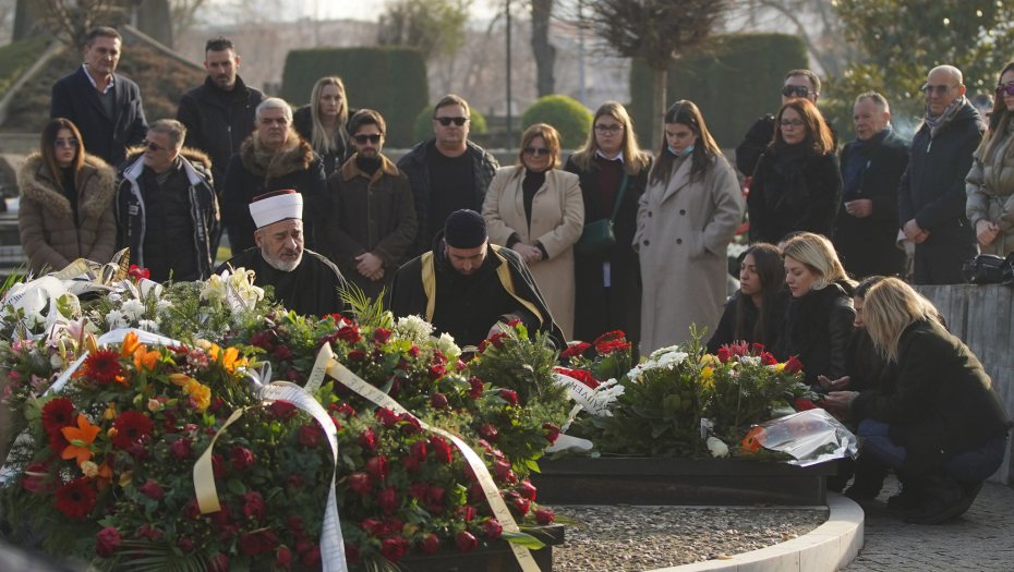 Grob Džeja Ramadanovskog