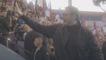 Predsednik Srbije Aleksandar Vučić poručuje: "Čuvamo i sačuvaćemo našu Srbiju!"