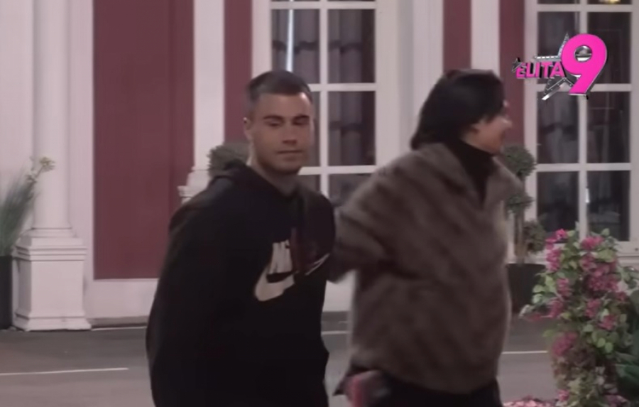 AKCIJA MINE I VIKTORA PRED KAMERAMA Bez blama su se dohvatili i potpuno podivljali, podseća je na Mensura Ajdarpašića! (FOTO)