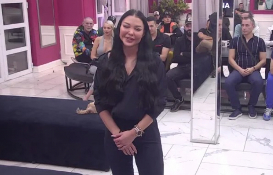 MAJA MARINKOVIĆ PONOVO U PROBLEMU! Evo šta joj se dešava nakon operacije i povratka u Elitu, ne zna kako da se izbori sa ovim!