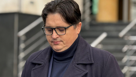 Grupa sudija i tužilaca koja je pohađala Pravosunu akademiju, a koju predvodi Siniša Trifunović, zamenik predsednice Prvog osnovnog suda u Beogradu Vesne Miljuš i koja je uzurpirala alumni klub Pravosudne akademije, objavila je saopštenje u medijima kojim me optužuje za kriminalizaciju Vesne Miljuš, predsednice Prvog osnovnog suda i Marine Pandurović sudije tog suda.