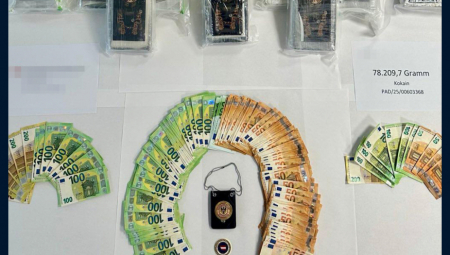 Srđan Š. (38) uhapšen je juče u velikoj međunarodnoj policijskoj akciji suzbijanja krijumčarenja droge, a pored njega su uhapšena još trojica članova organizovane kriminalne grupe osumnjičenih za šverc narkotika.