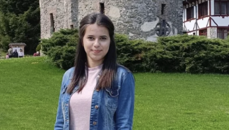 DRAGOMIR BRUTALNO IZMASAKRIRAO DEVOJKU Pretvorio stan u scenu iz horor filma!