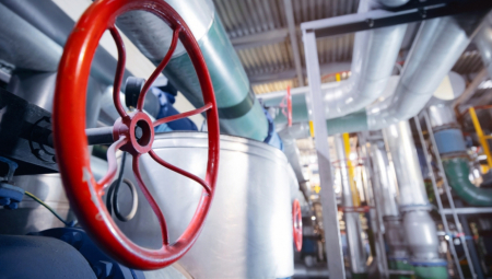 62 DANA NI KAP NAFTE NIJE STIGLA NAFTOVODOM Srbija ostala na nogama i uprkos TEŠKIM MOMENTIMA, građani ništa nisu osetili