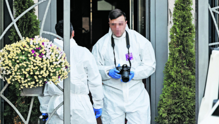 U pucnjavi u kafiću na Vraćaru juče je ranjen V. B., a pomenuti lokal i ranije je bio meta napada.