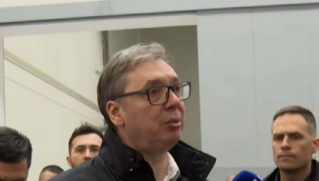Predsednik Srbije Aleksandar Vučić obišao je danas tokom posete Nišu završne radove na logističko-industrijskom parku "CTPark".