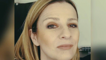 Najaktivnija šabačka blokaderka Jelena Ivetić (46), koja je široj javnosti postala poznata nakon otkaza u Šabačkom pozorištu, osuđena je na tri meseca zatvora uslovno na godinu dana, zbog krađe u drogeriji DM u Aranđelovcu!