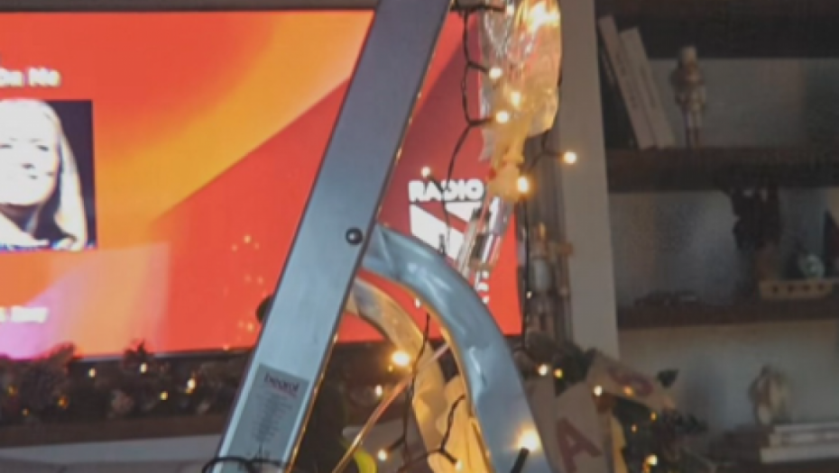 Novogodišnja dekoracija u kući Slađe Alegro 