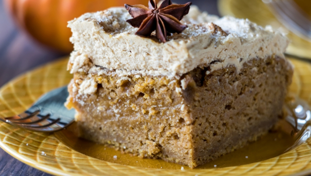 kolač sa bundevom i orasima