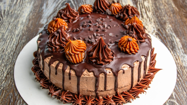 čoko kikiriki torta